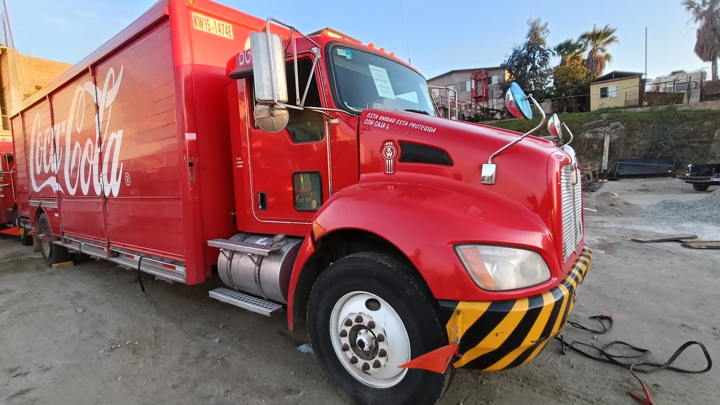 KENWORTH T 370