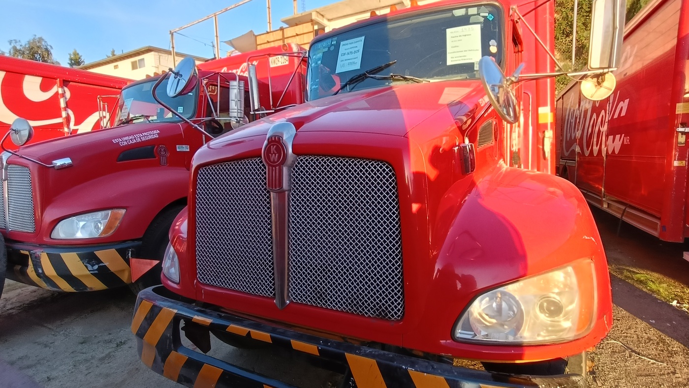KENWORTH T 370