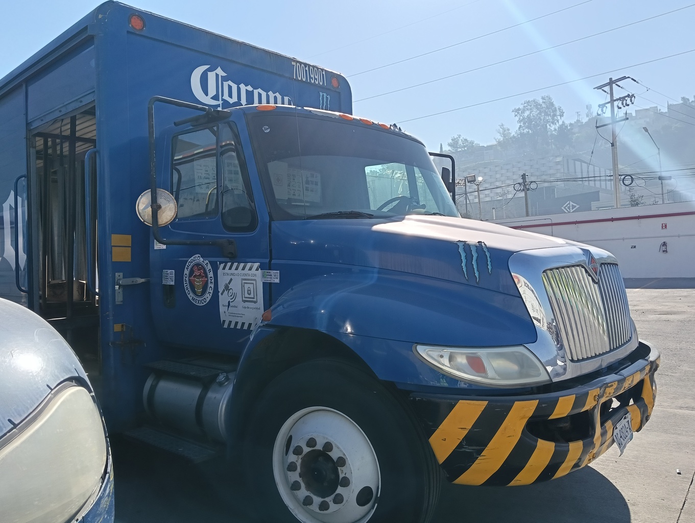 INTERNATIONAL 4300 DURASTAR