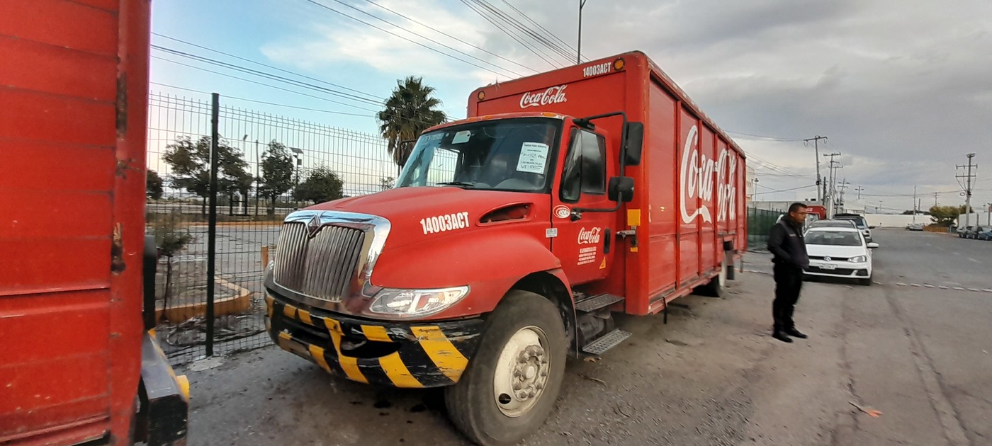 INTERNATIONAL 4300