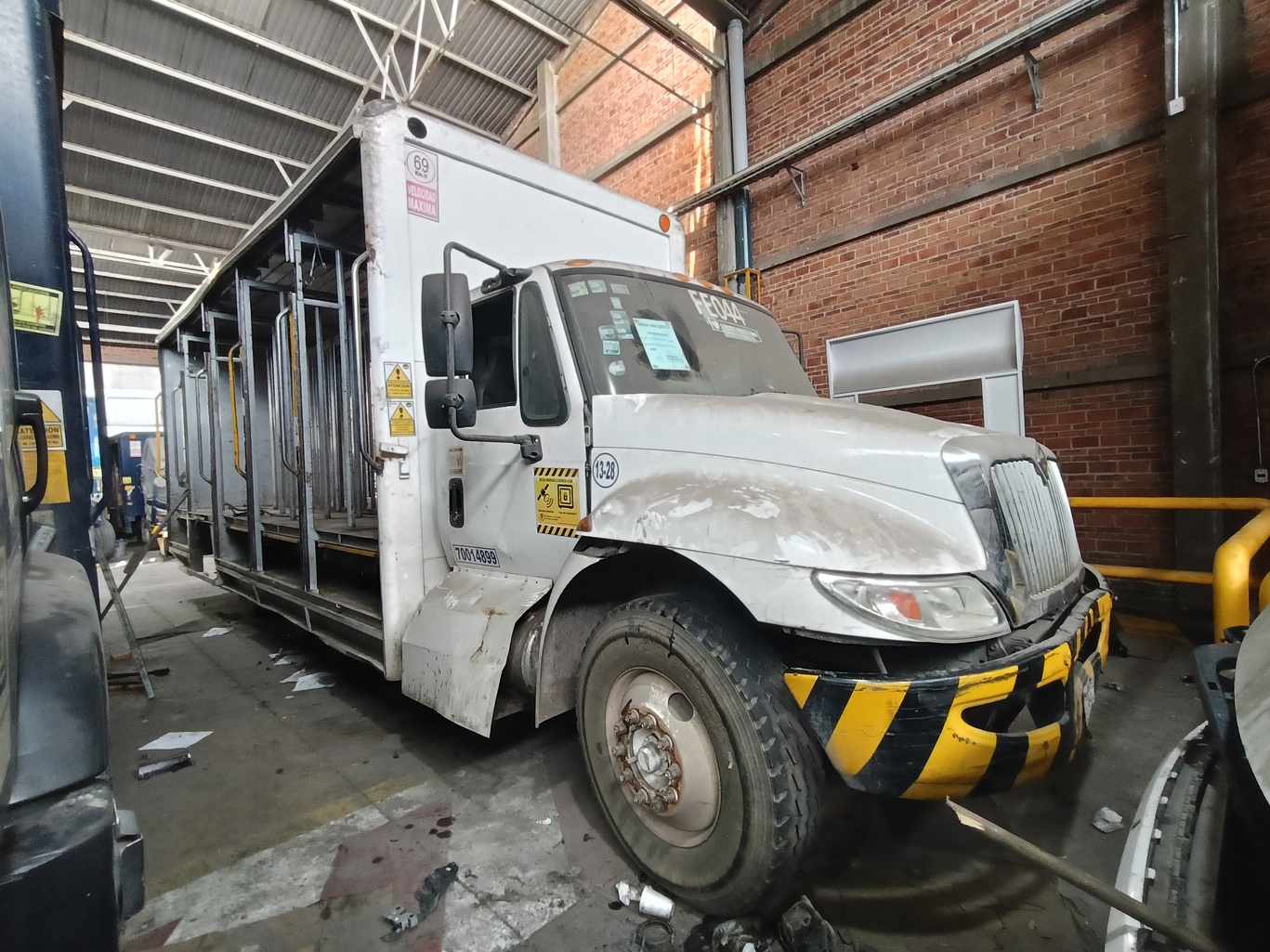 INTERNATIONAL 4300 DURASTAR