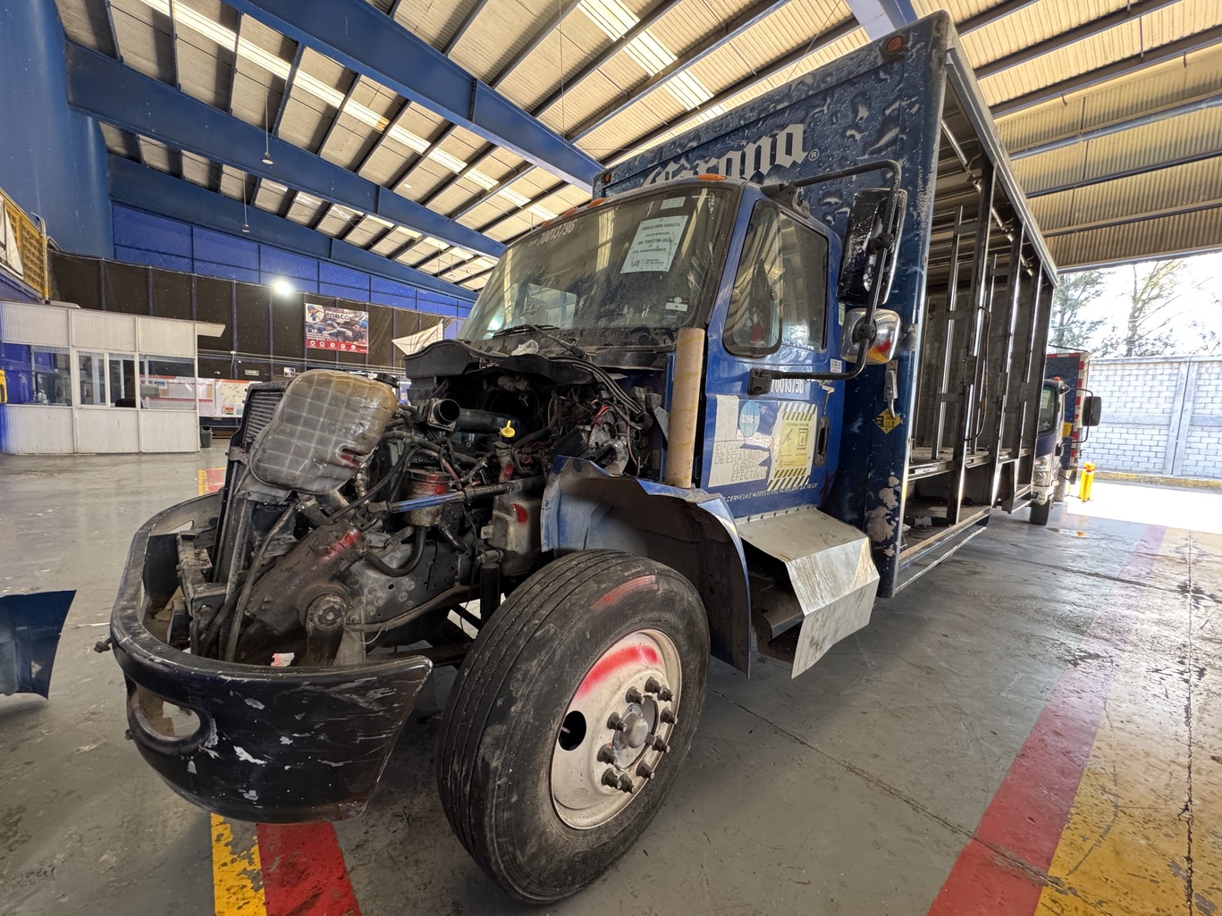 INTERNATIONAL 4300 DURASTAR