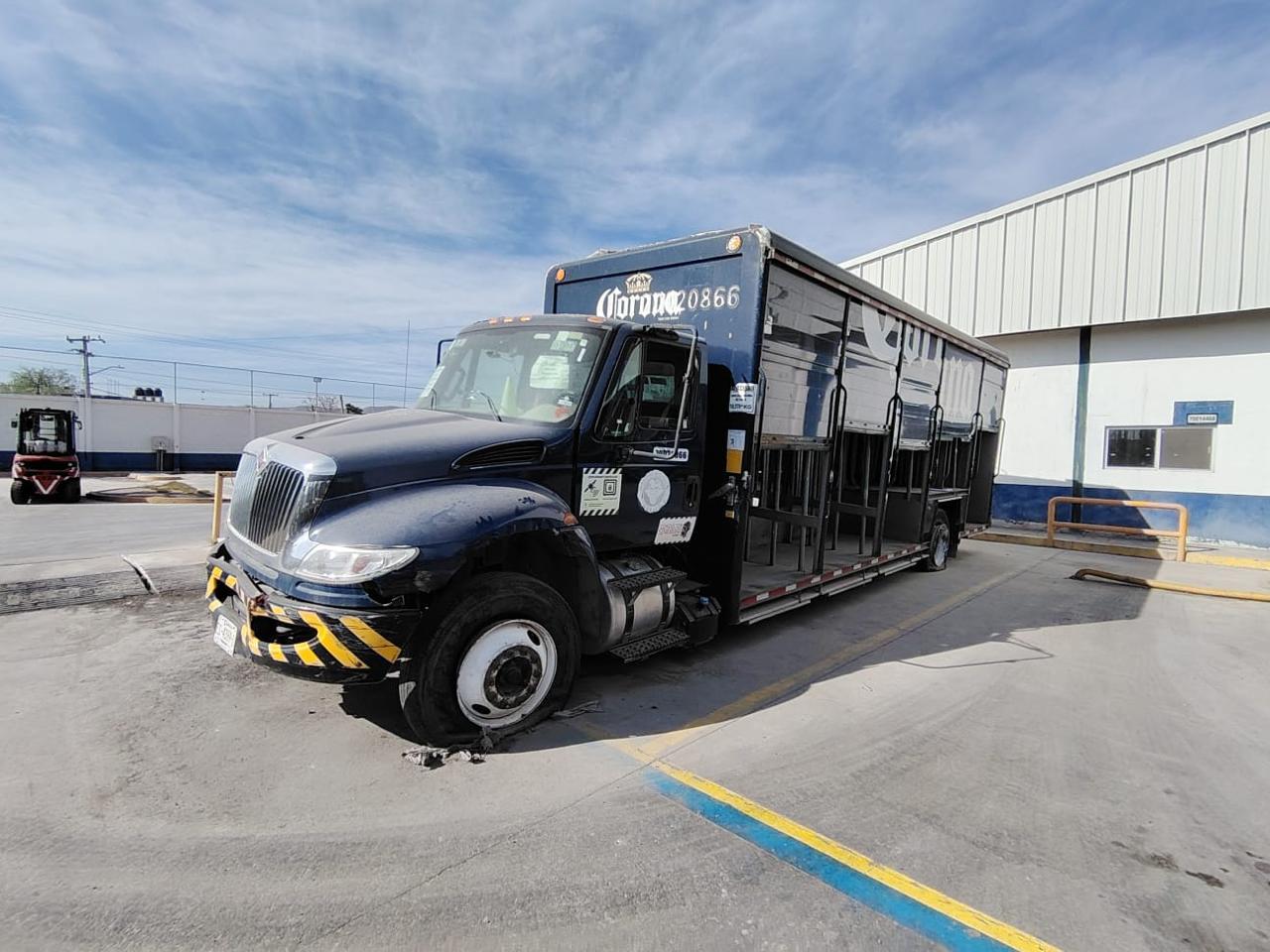 INTERNATIONAL 4300 DURASTAR