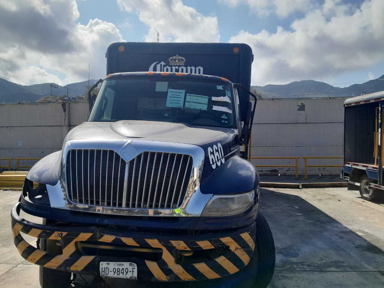 INTERNATIONAL 4300 DURASTAR