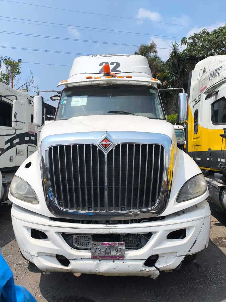 INTERNATIONAL PROSTAR ISX/450 HP 18 VEL