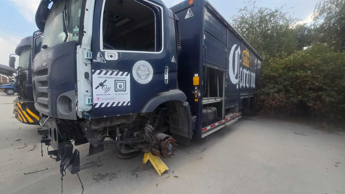 volskswagen CONSTELLATION 24.280 6X2