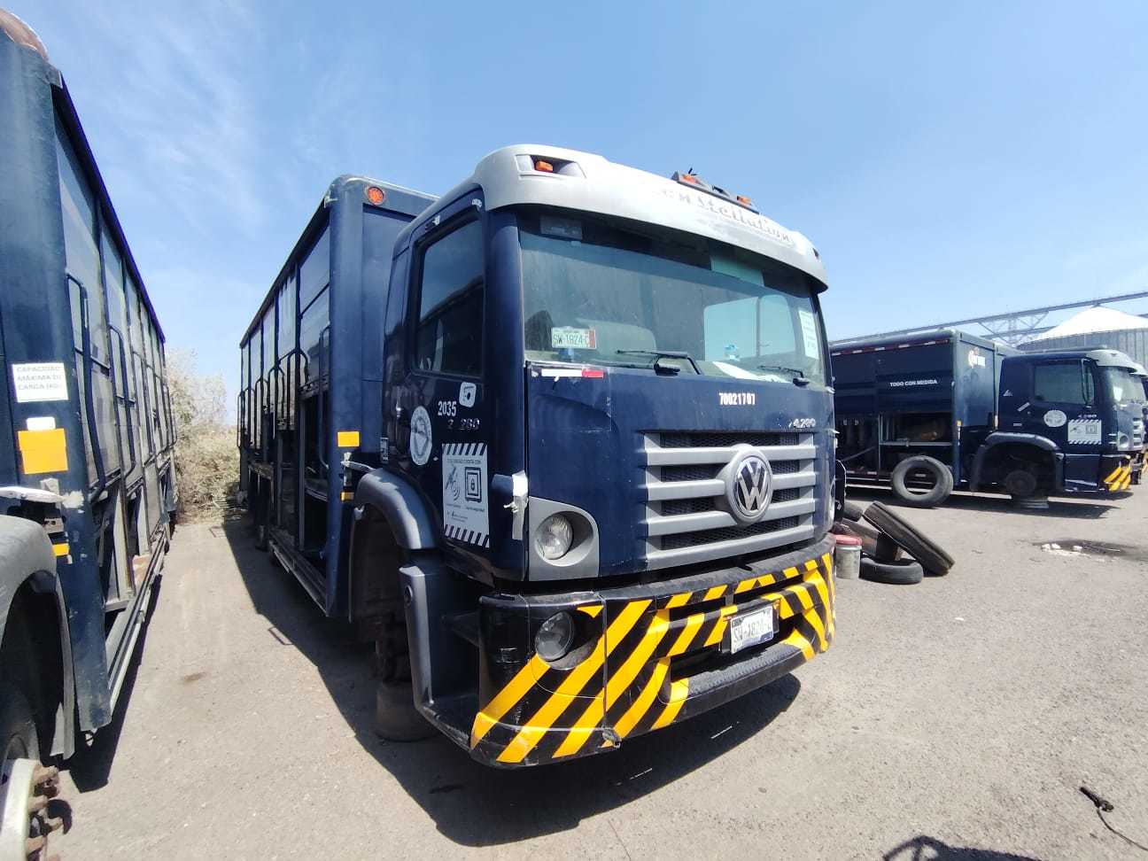 volskswagen CONSTELLATION 24.280 6X2