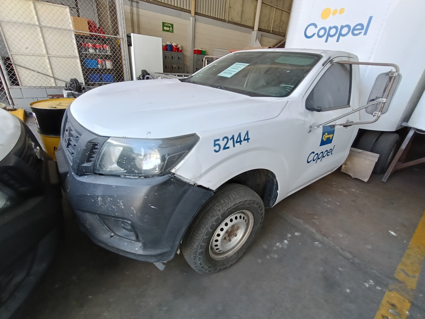 NISSAN NP300