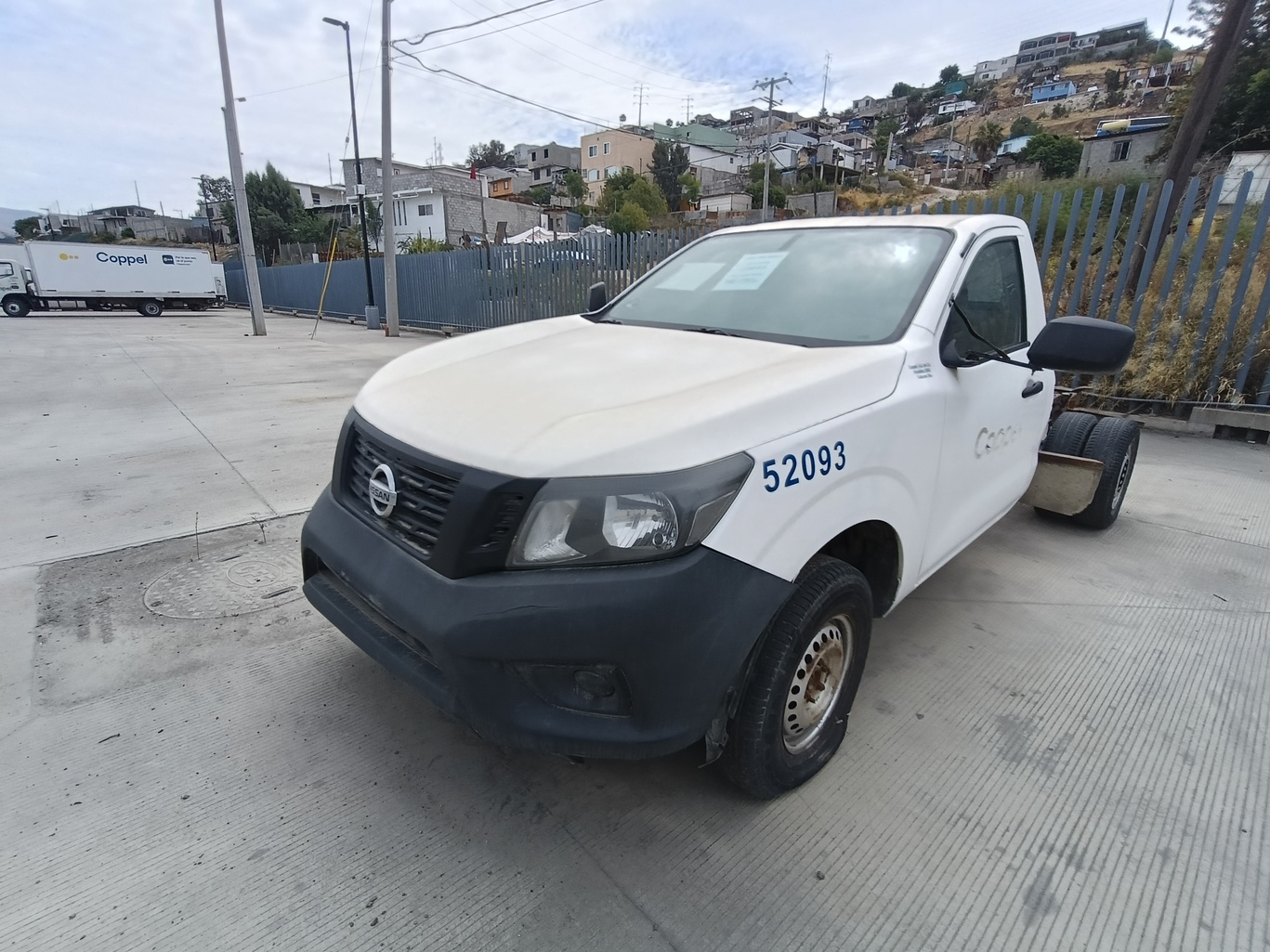 NISSAN NP300