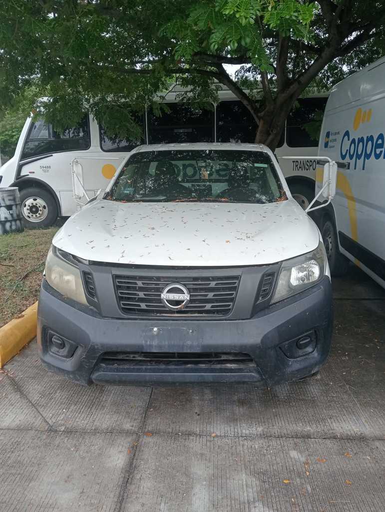 NISSAN CHASIS CABINA