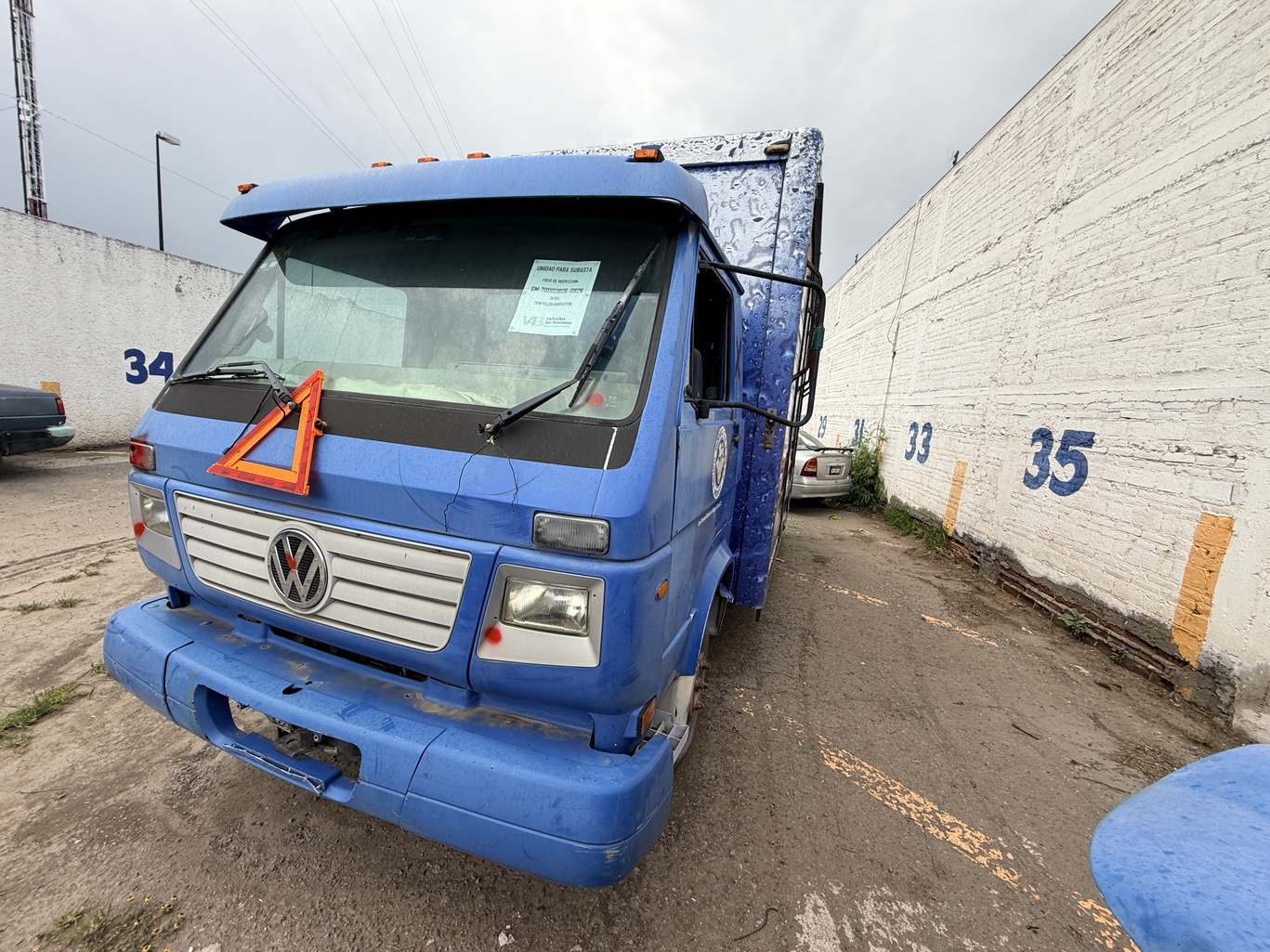 VOLKSWAGEN WORKER 8-150