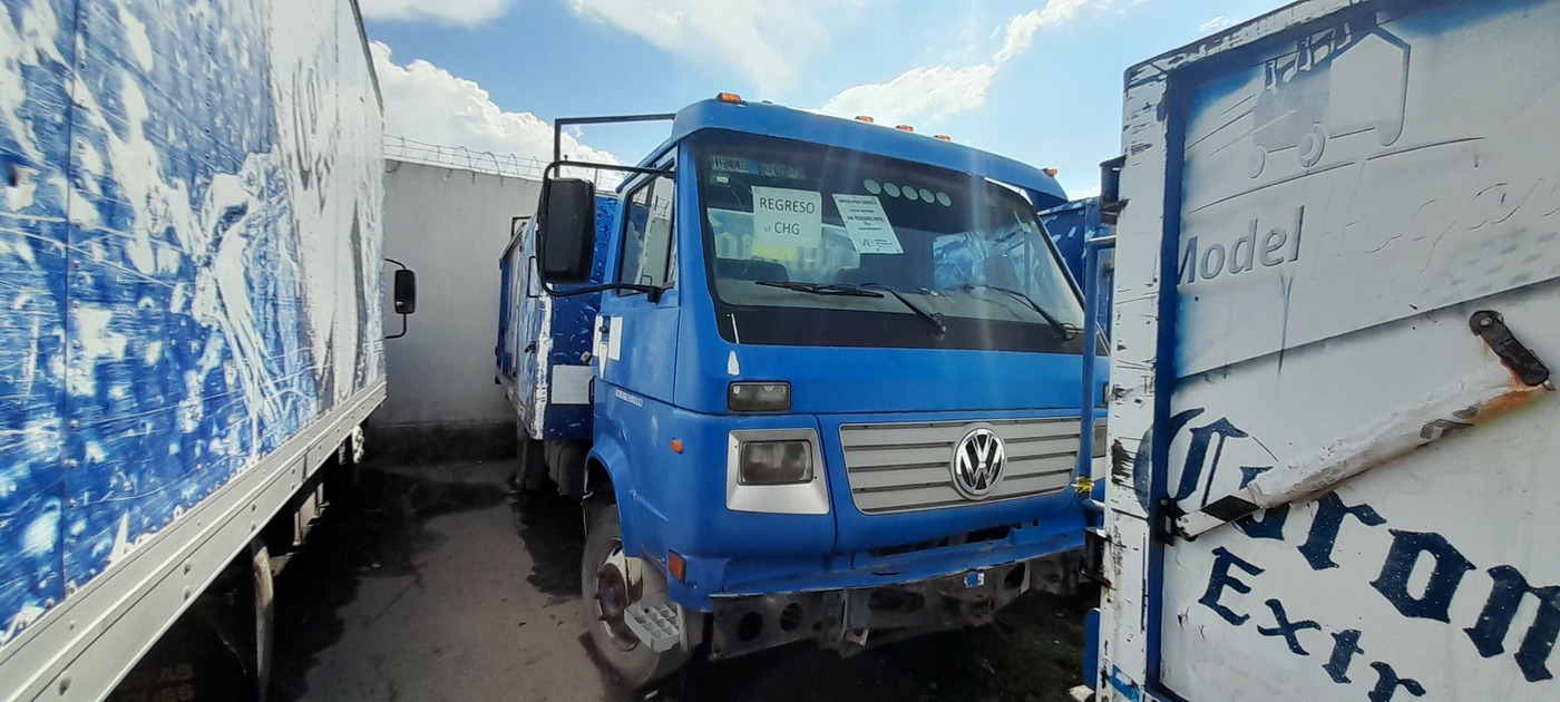 VOLKSWAGEN WORKER 8-150