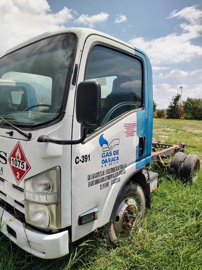 ISUZU ELF-300