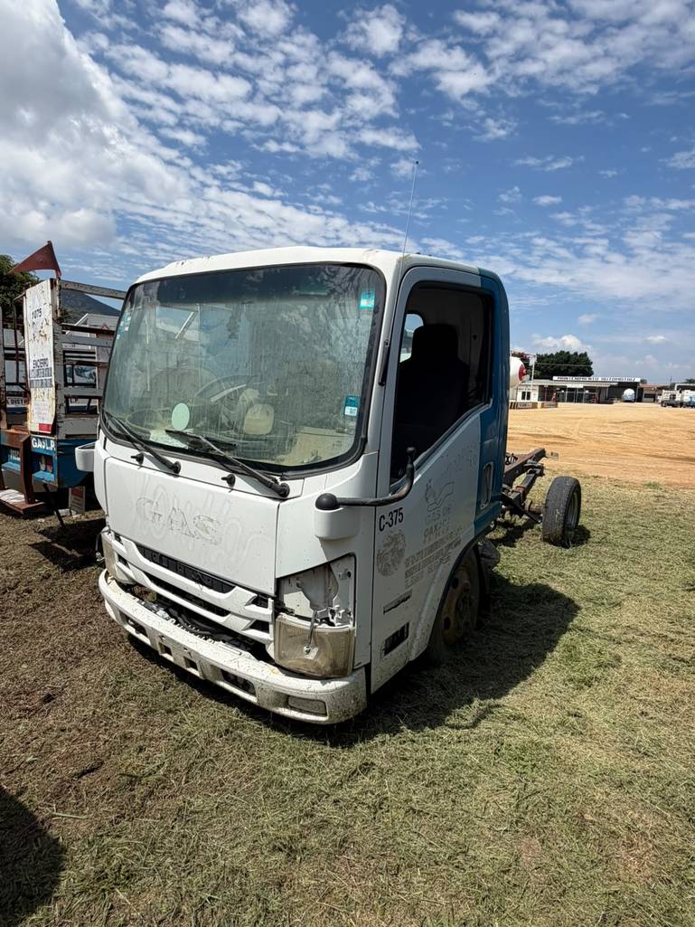 ISUZU ELF-300
