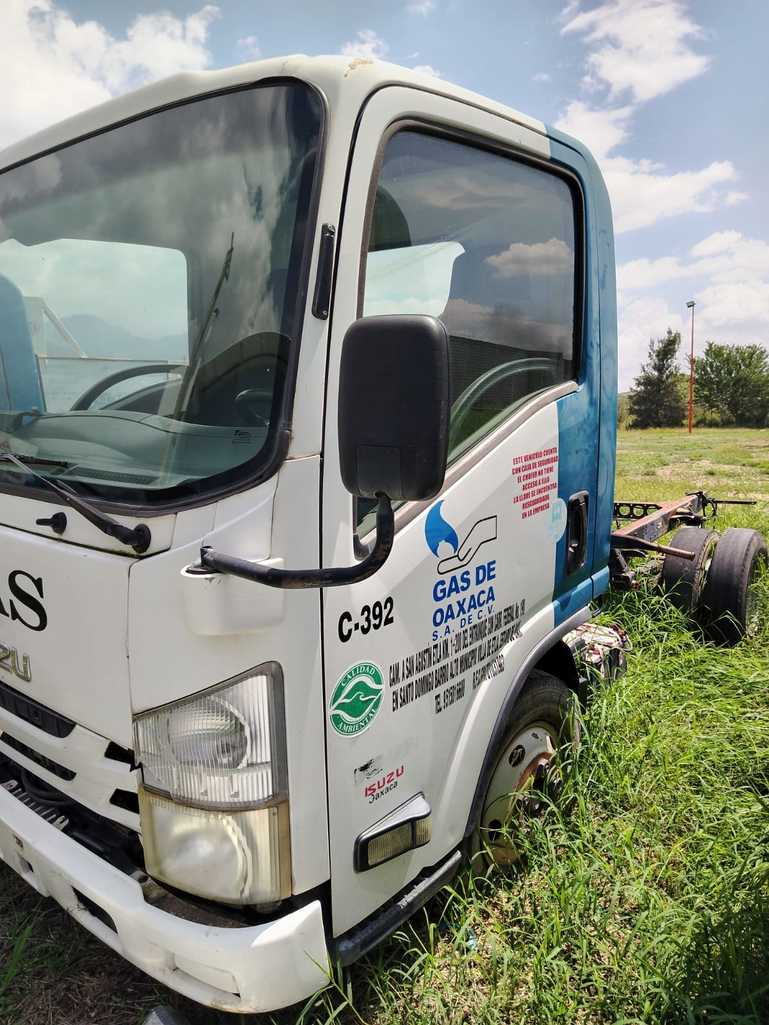 ISUZU ELF-300