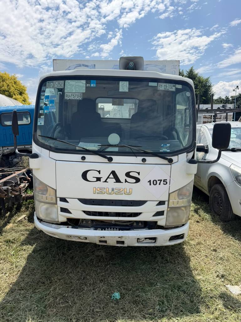 ISUZU ELF-300