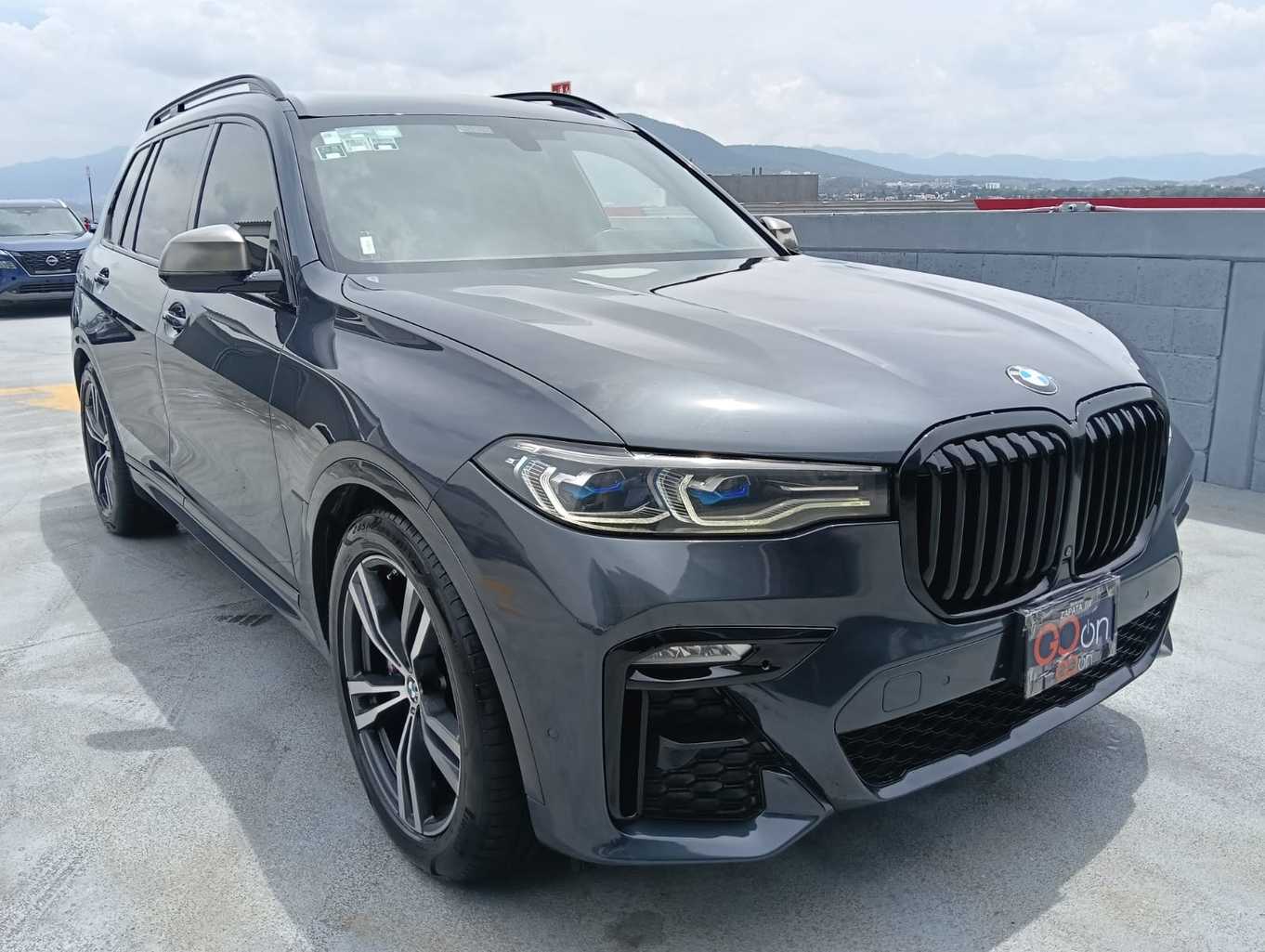 BMW X7 M50I