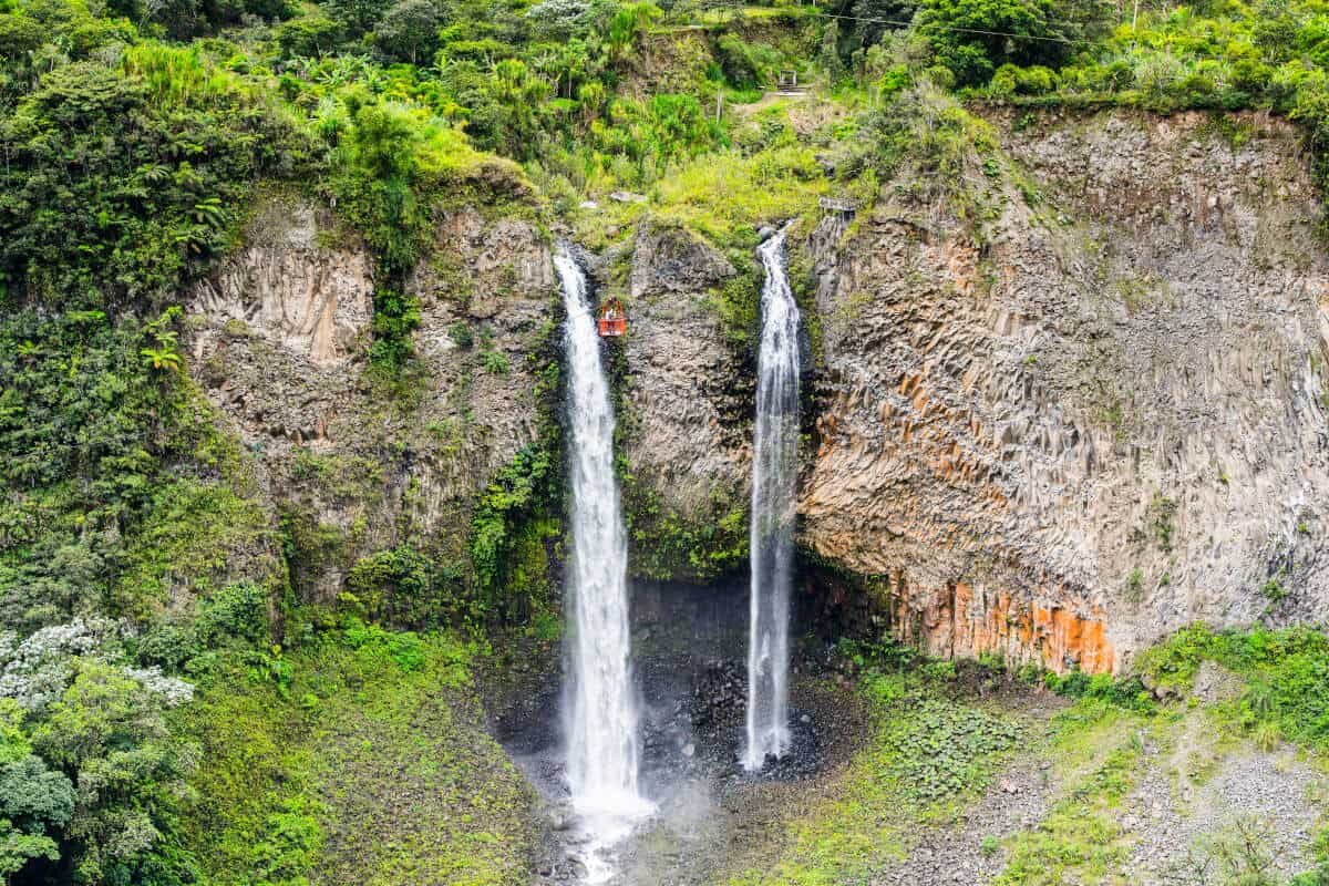 cascadas en baños de agua santa, cascada de agoyan tour de las cascadas, ruta de las cascadas, cascada