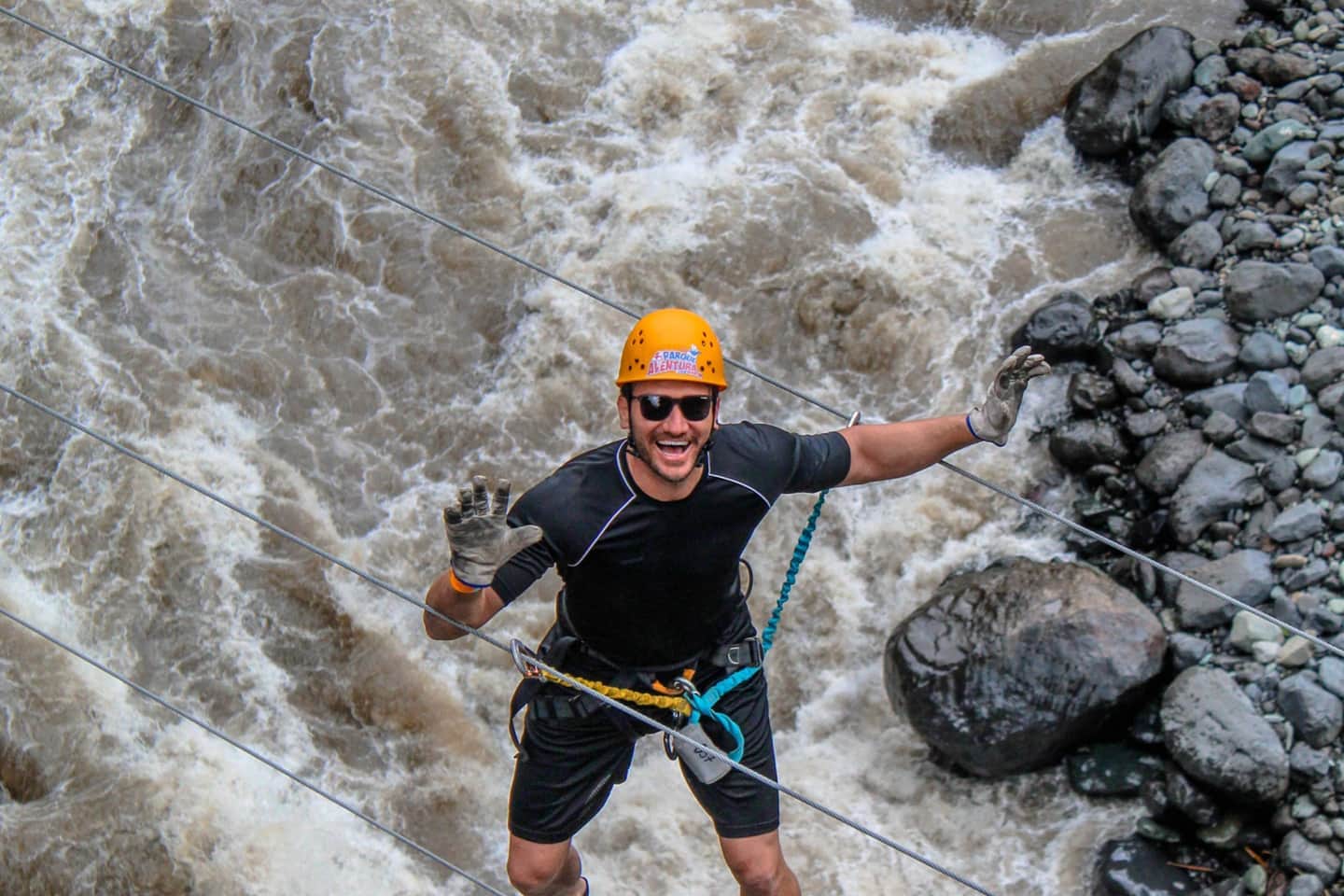 parque de aventura san martin en baños de agua santa, tarabita, zipline, puente tibetano