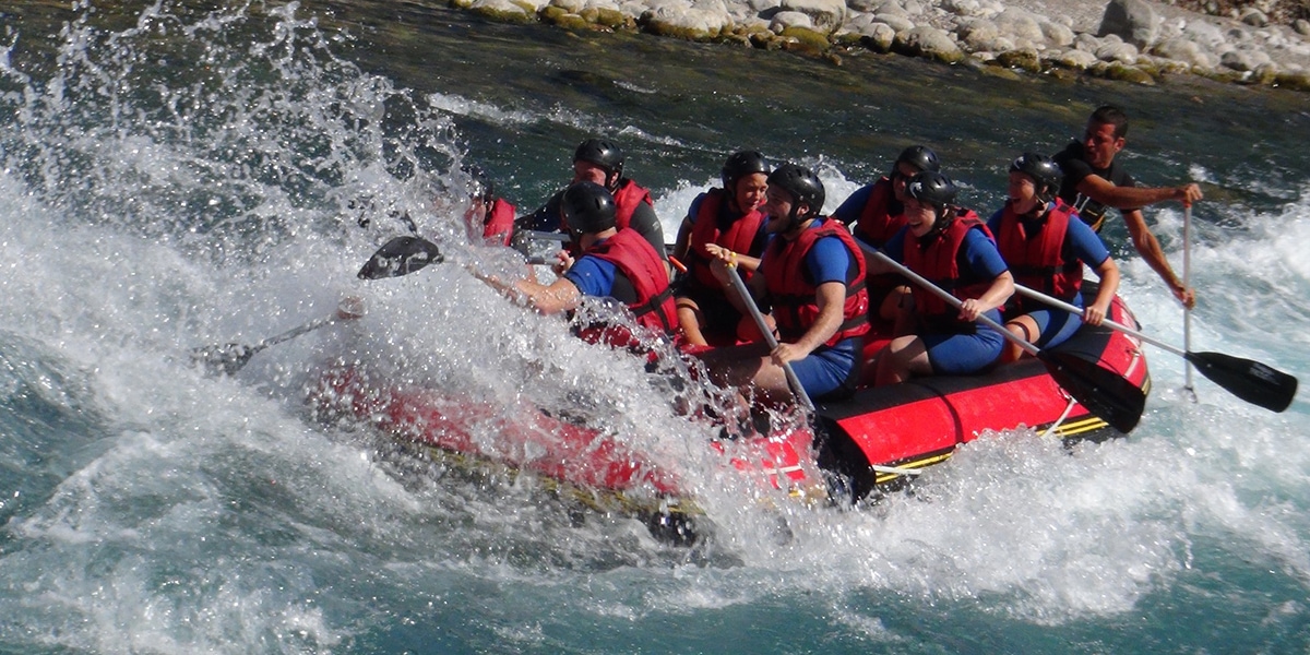 rafting en Baños de Agua Santa, deportes extremos en Baños de Agua Santa rafting