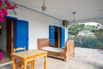 Zorba's House