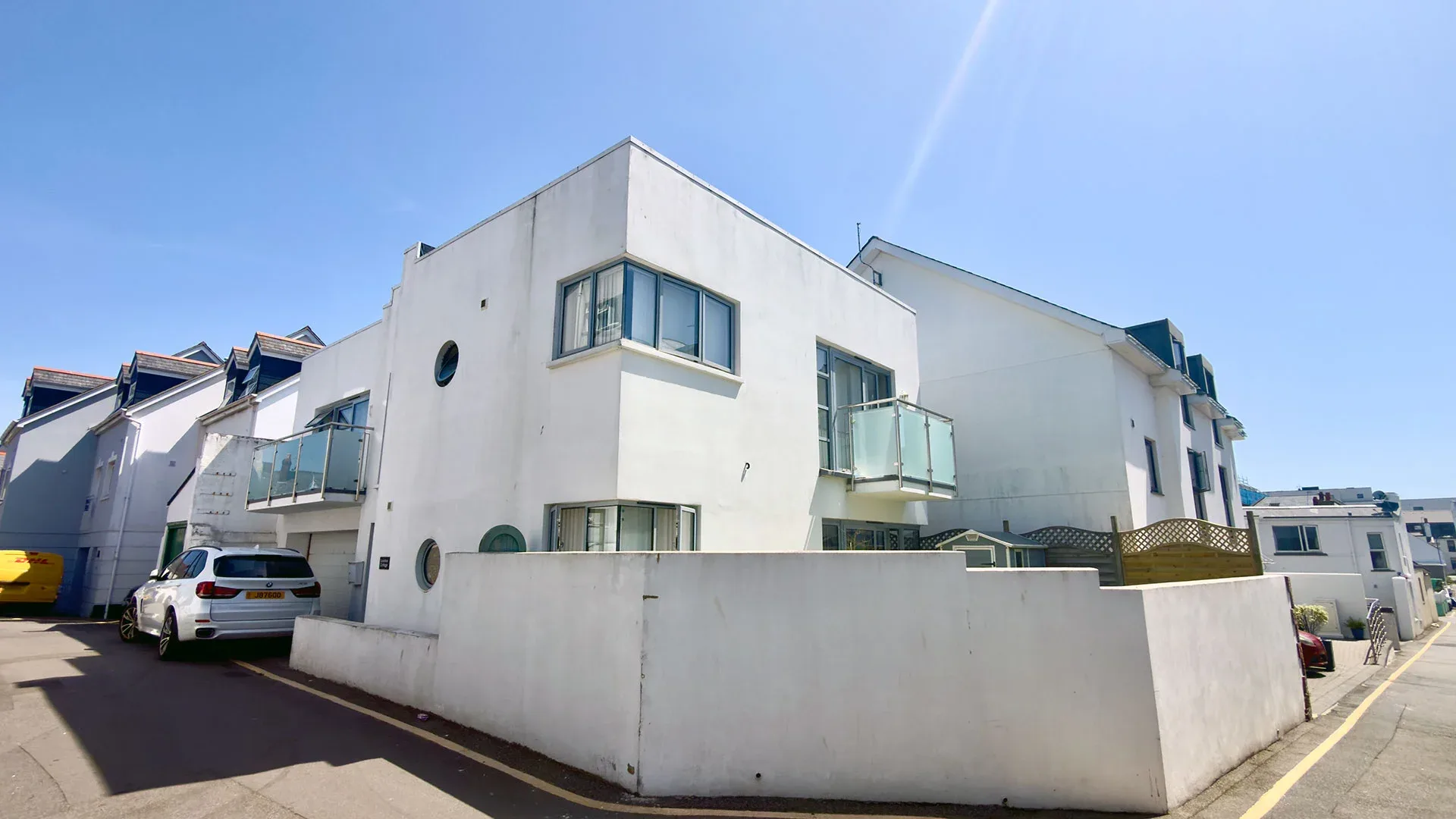1 Sunshine Gardens, Marett Road, St. Helier — photograph 1