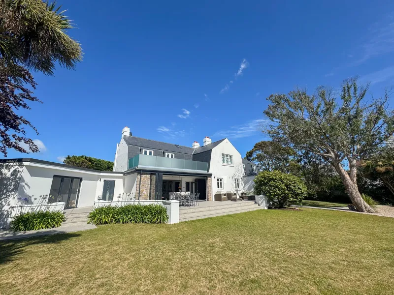 Lavington, Beauport Estate, La Route des Genets, St. Brelade — main photograph