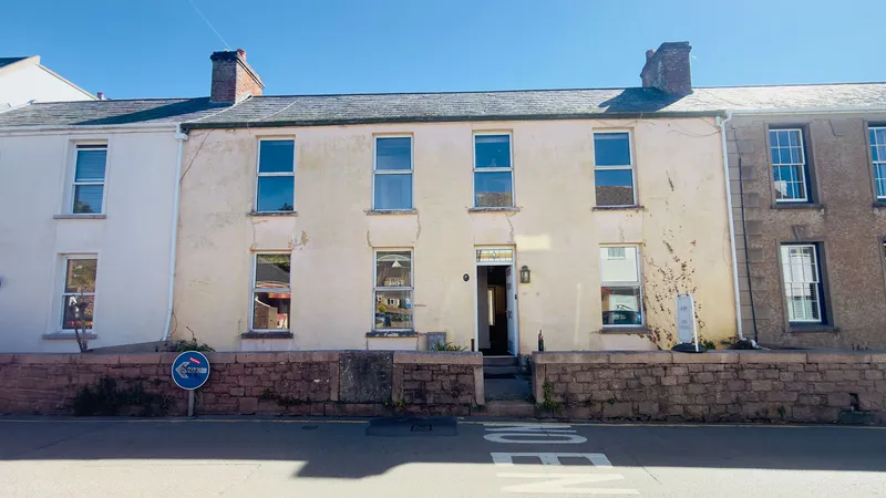 2 Hilgrove Terrace, Gorey Village Main Road — main photograph