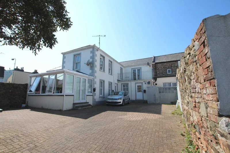 Val Plaisant, St Helier — photograph 4