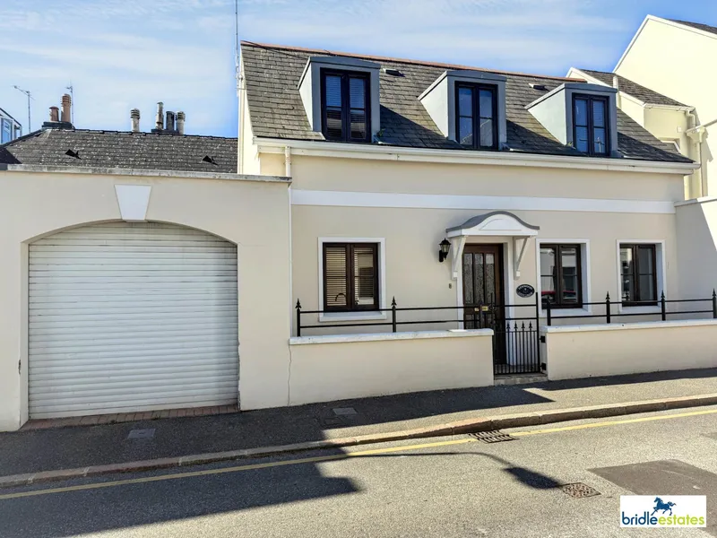 Journeaux Street, St Helier — main photograph