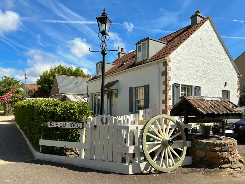 Glenrose Cottage — photograph 2