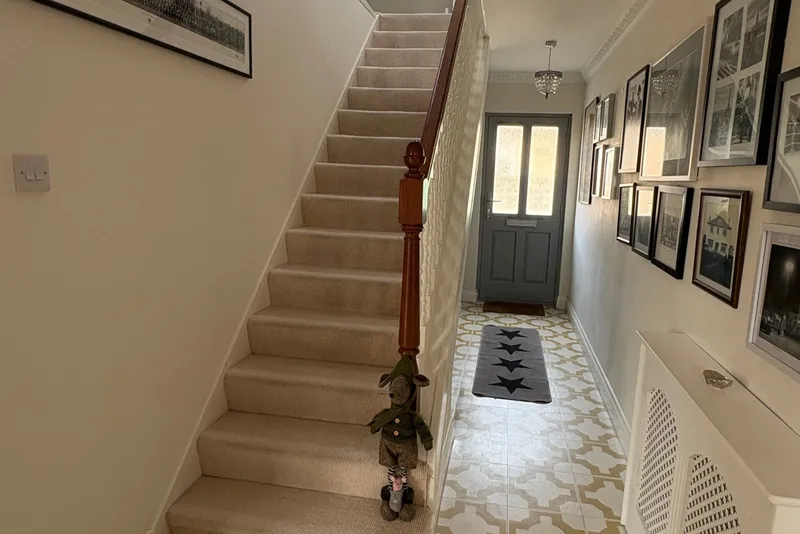 6 Allandale Court — photograph 6