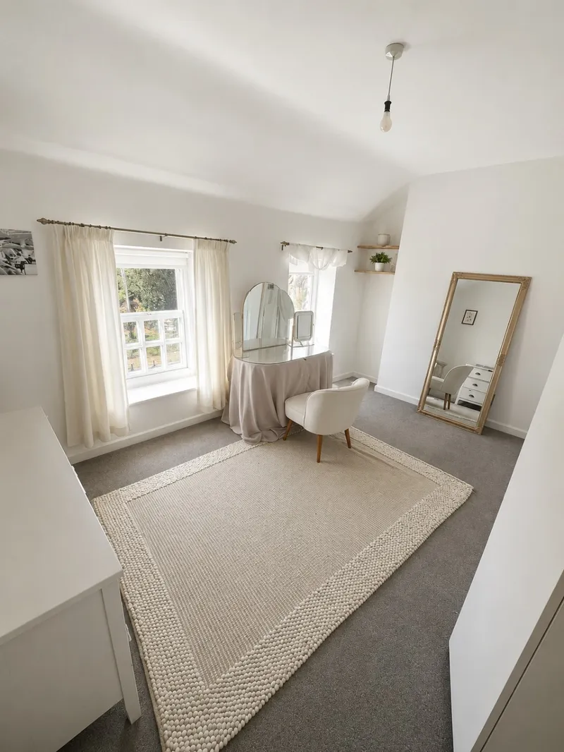 Cottage, Haye Hogard — photograph 9