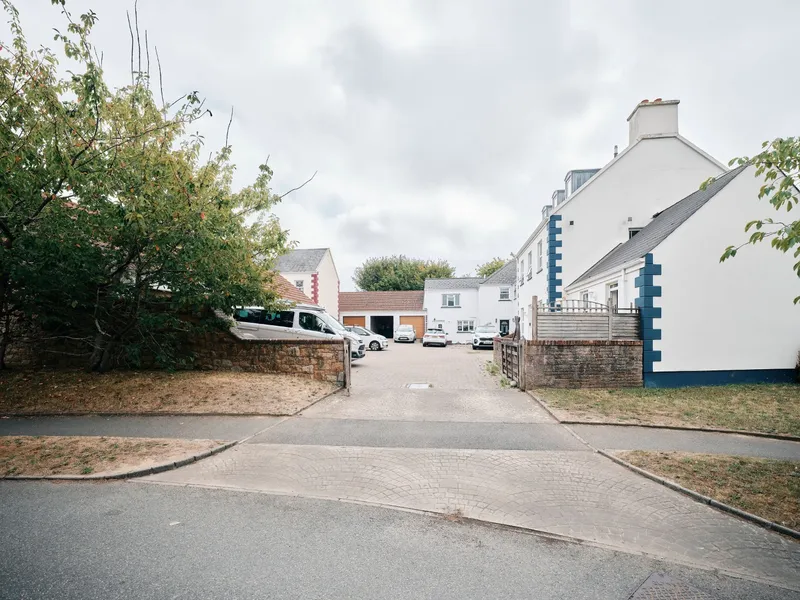 2 La Frougaise — photograph 2