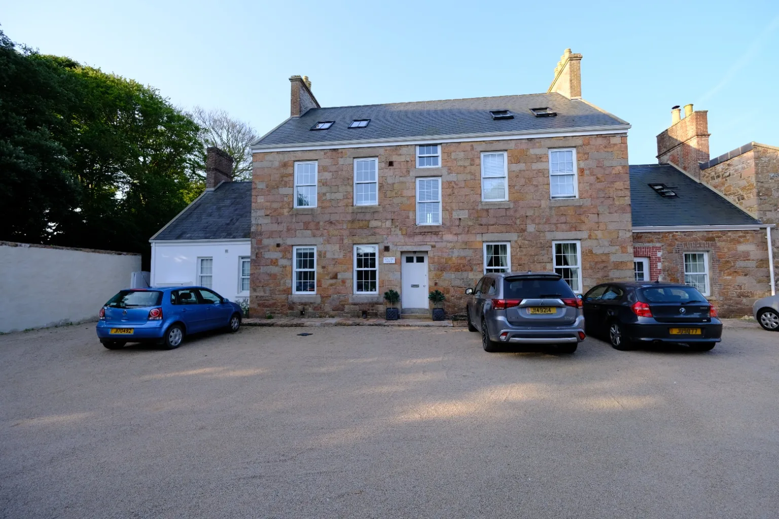 Linden Hall — main photograph