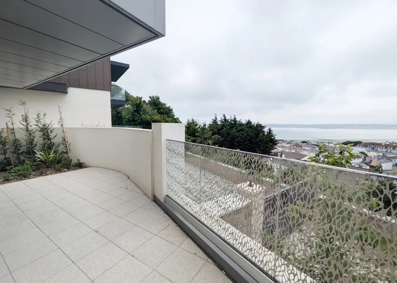 Claremont Apartment 11 — main photograph