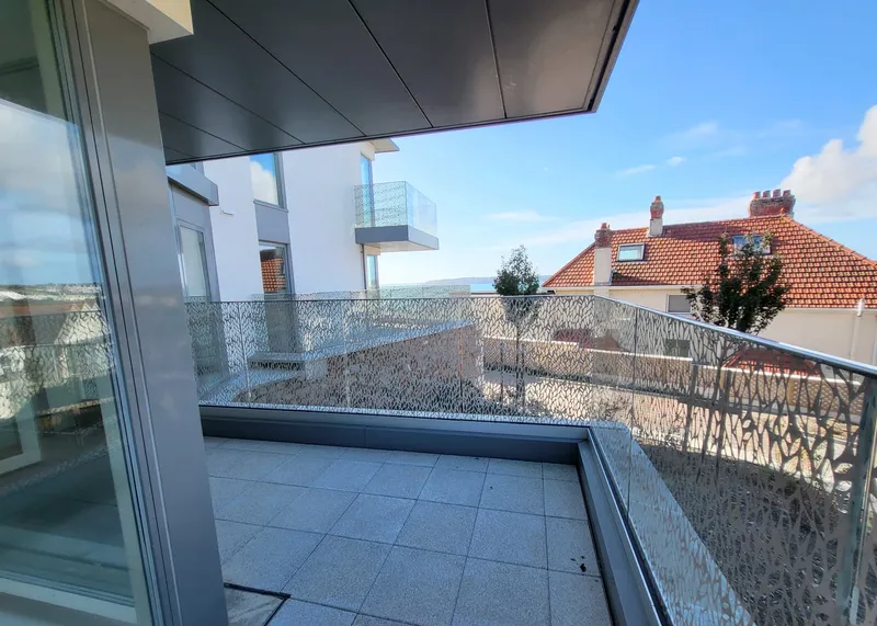 A1 Claremont Apartment Terrace