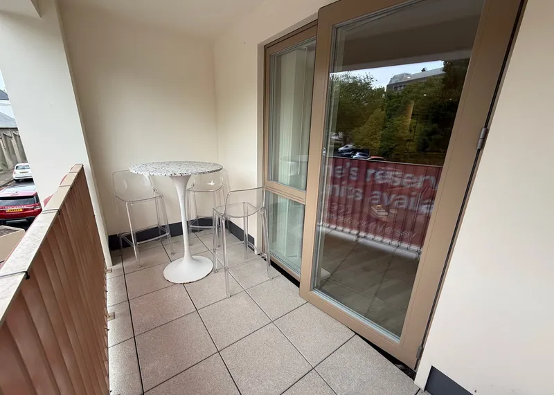 E82 New Market Yard Balcony