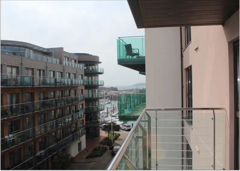 A318-Castle-Quay-Balcony