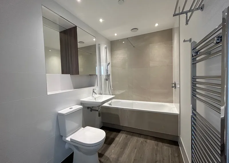 110 Westview Bathroom