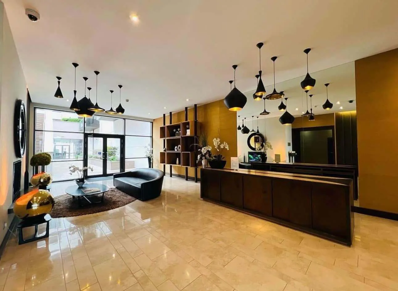 Modern One bedroom apartment located in the luxury Le Capelain House development — photograph 1