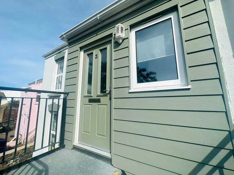 Modern St. Helier Home with Garden, Parking & No Chain! — main photograph