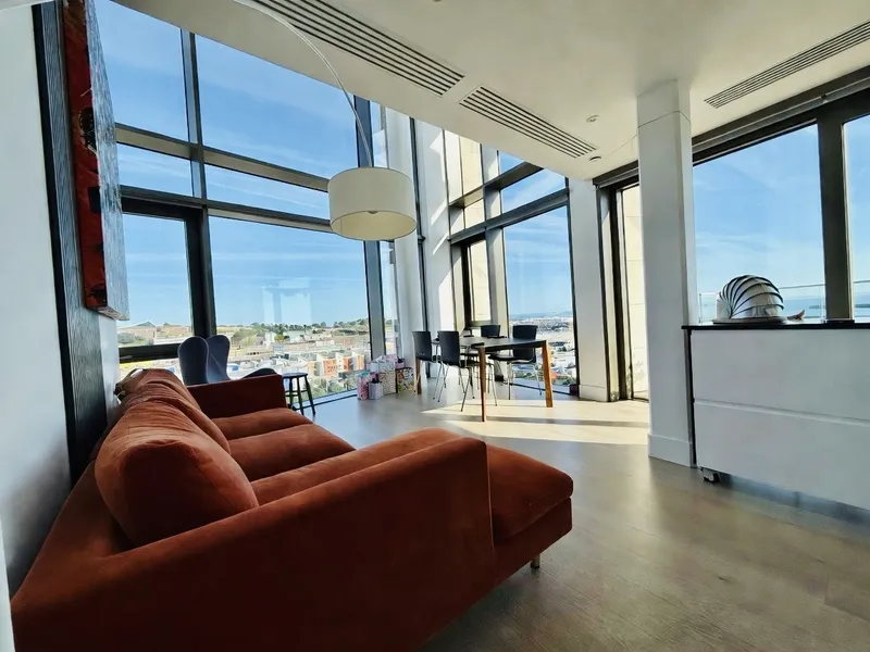 Penthouse Duplex Three-Bedroom Apartment in Horizon Development | Tandem Parking, Balconies & Marina Views — main photograph