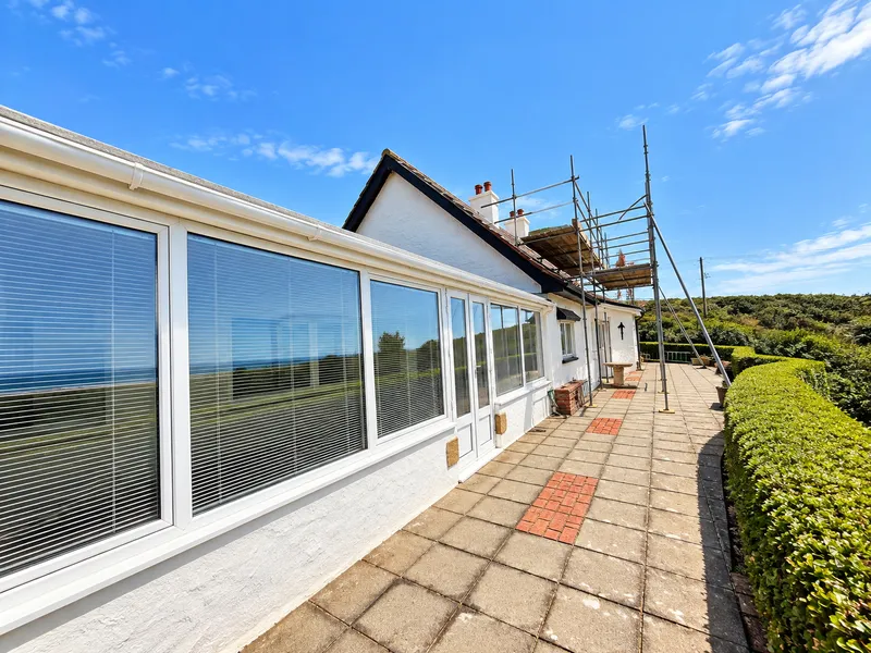 Charming Detached Family Home Overlooking St Ouen’s Bay | Sea Views — photograph 7