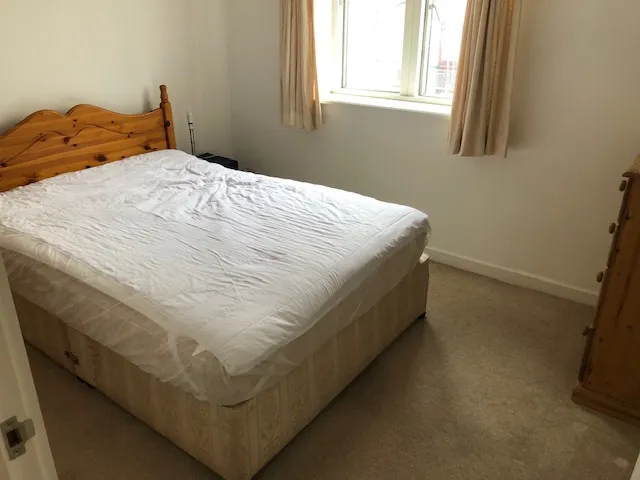 NON QUALIFIED/REGISTERED 1 BED TOWN APARTMENT — photograph 4