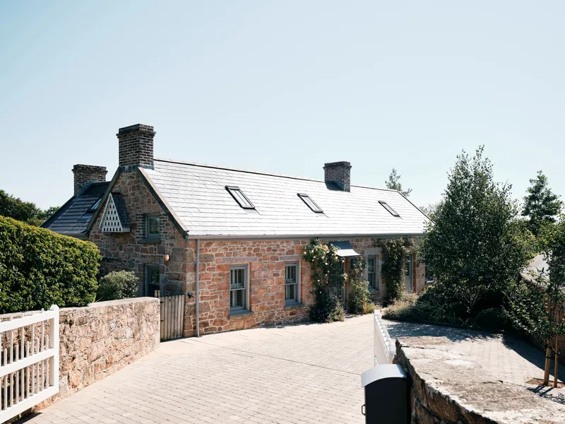 Yew Tree Cottage, St John — photograph 5