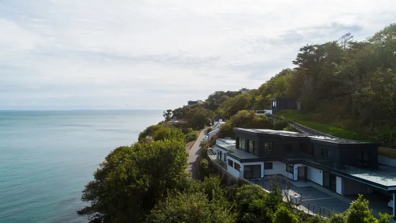 Cote D'Azure, St Martin — photograph 2
