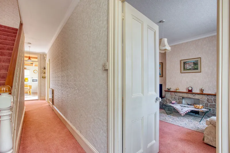 2 Triangle Place, St Helier — photograph 6