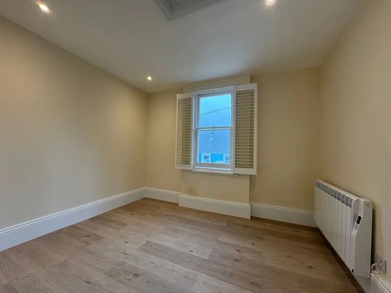 Bedsit 11 West Park Avenue, St Helier — photograph 4