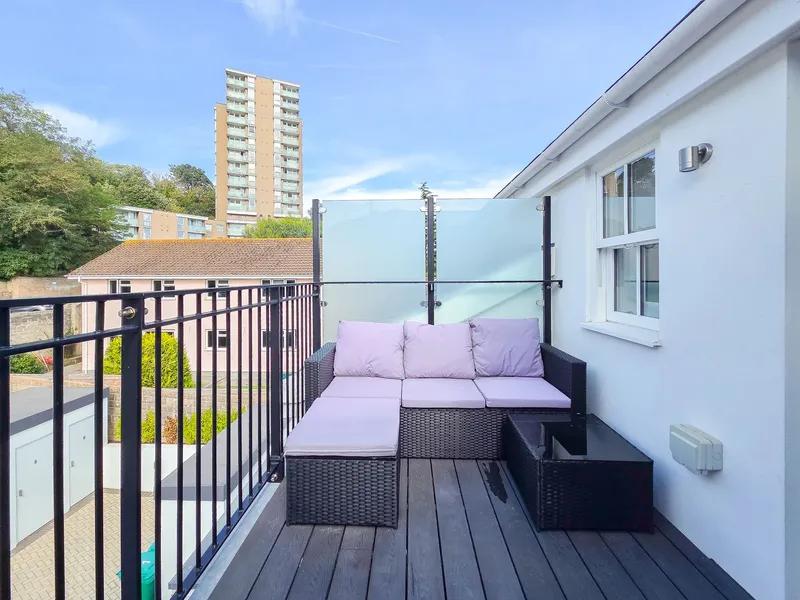Apt Six Keel House, St Helier — photograph 8